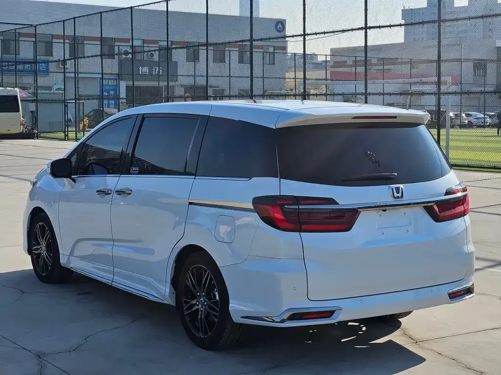 Honda Odyssey 2023 из CN, фото 6