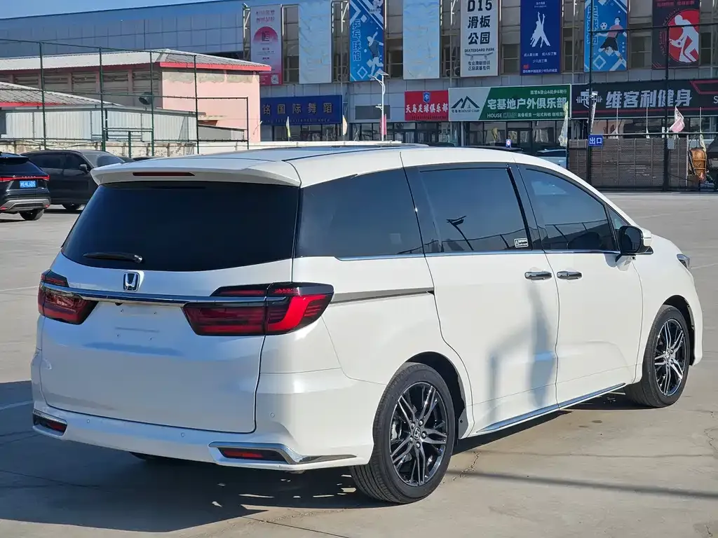 Honda Odyssey 2023 из CN, фото 10