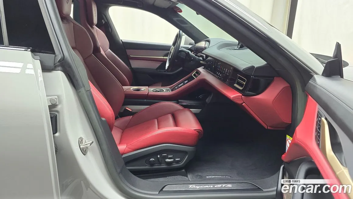 Porsche Taycan 2023 из KR, фото 5