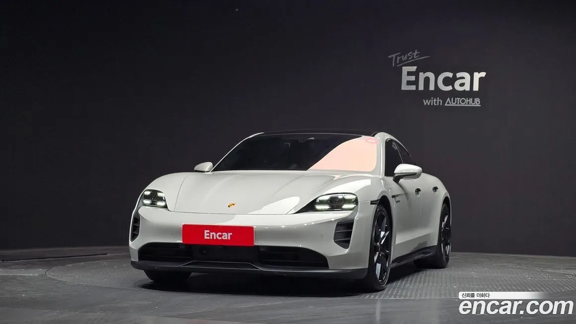 Porsche Taycan 2023 из KR, фото 3