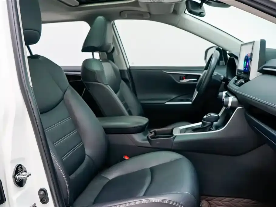 Toyota RAV4 2021 из CN, фото 3
