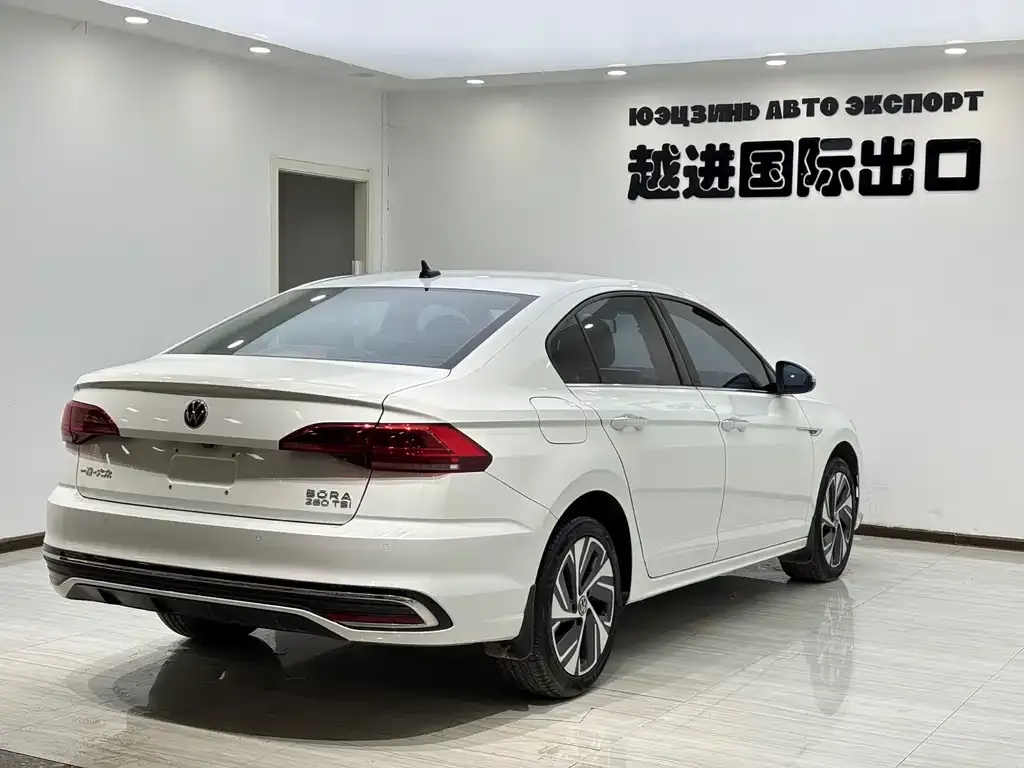 Volkswagen Bora 2023 из CN, фото 10