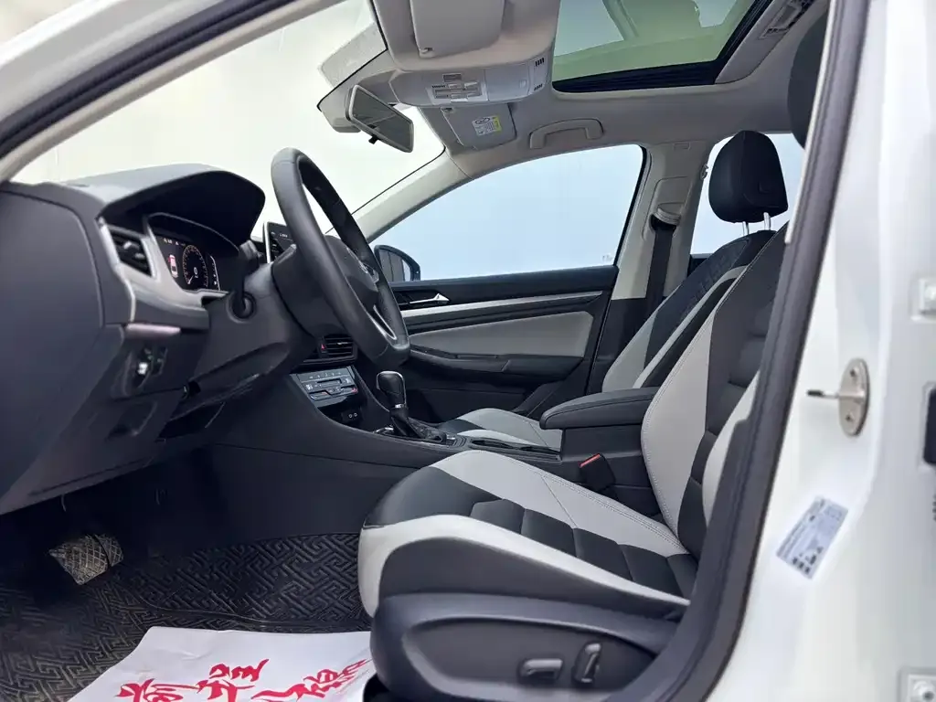 Volkswagen Bora 2023 из CN, фото 7