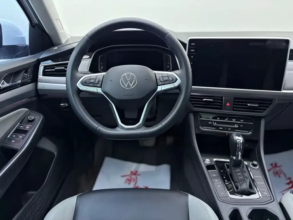 Volkswagen Bora 2023 из CN, фото 8