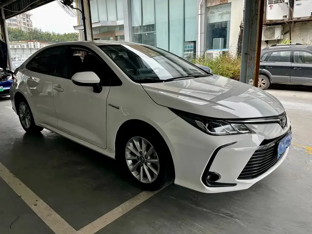 Toyota Corolla 2021 из CN, фото 2
