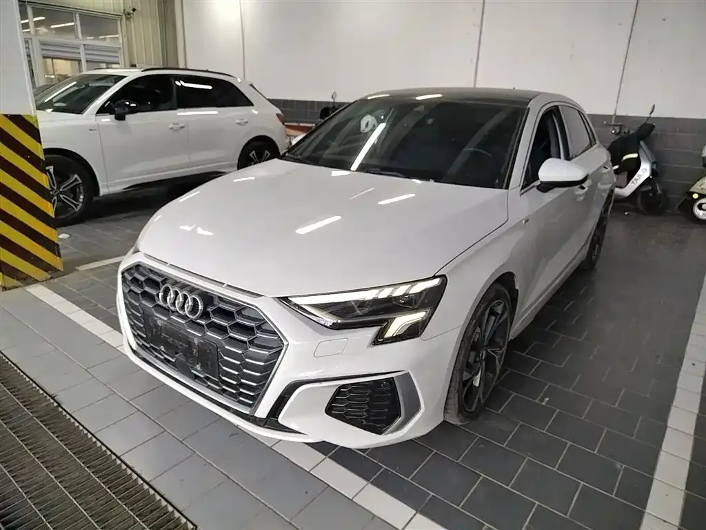 Audi A3 2021 из CN, фото 1