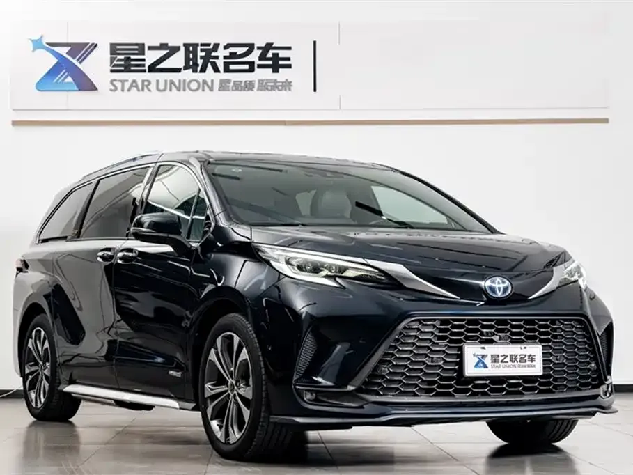 Toyota Granvia 2023 из CN, фото 8