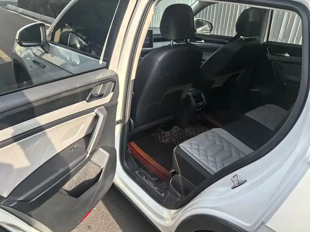 Volkswagen Tayron 2023 из CN, фото 4
