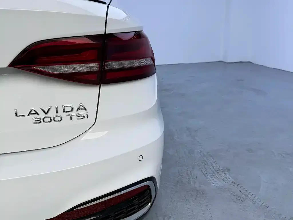 Volkswagen Lavida 2023 из CN, фото 4