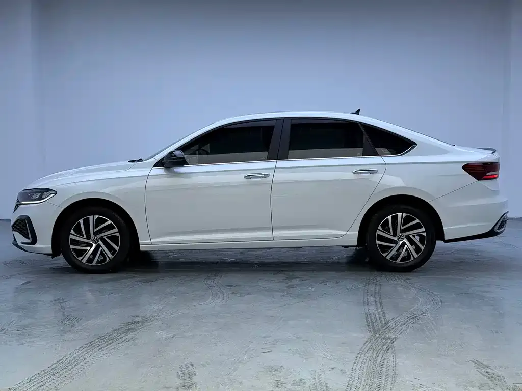 Volkswagen Lavida 2023 из CN, фото 9