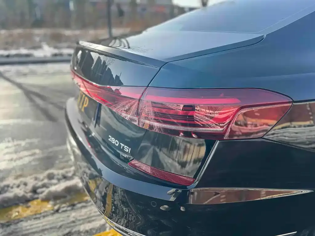 Volkswagen Passat 2023 из CN, фото 8