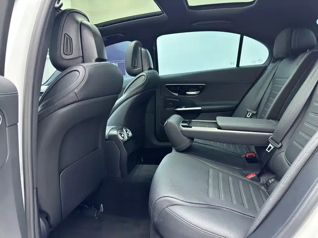 Mercedes-Benz C-Class 2023 из CN, фото 9