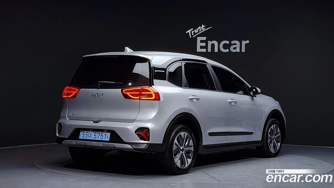 Kia Niro — фото 2
