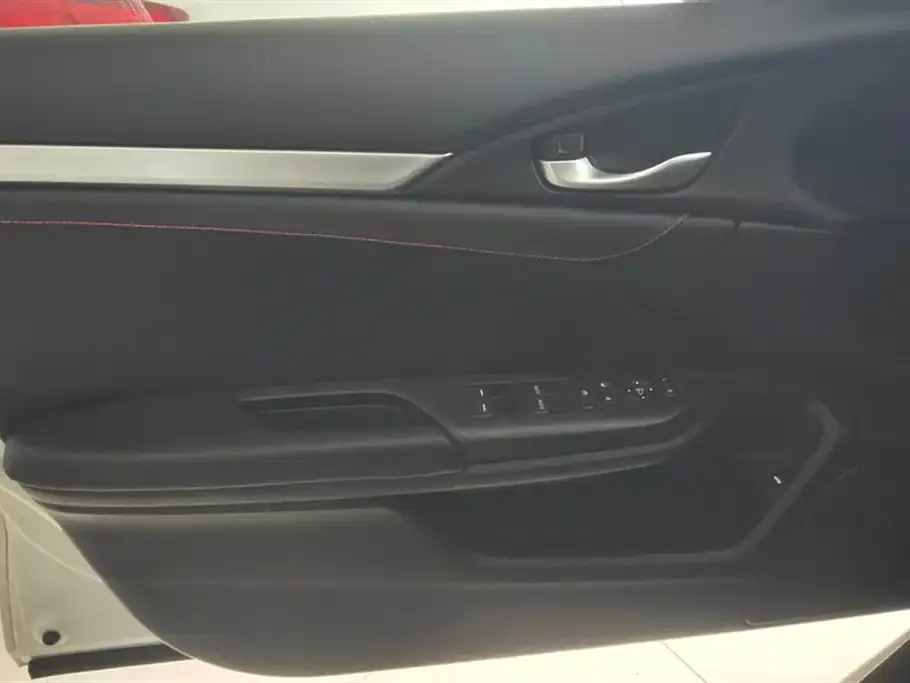 Honda Civic 2021 из CN, фото 2