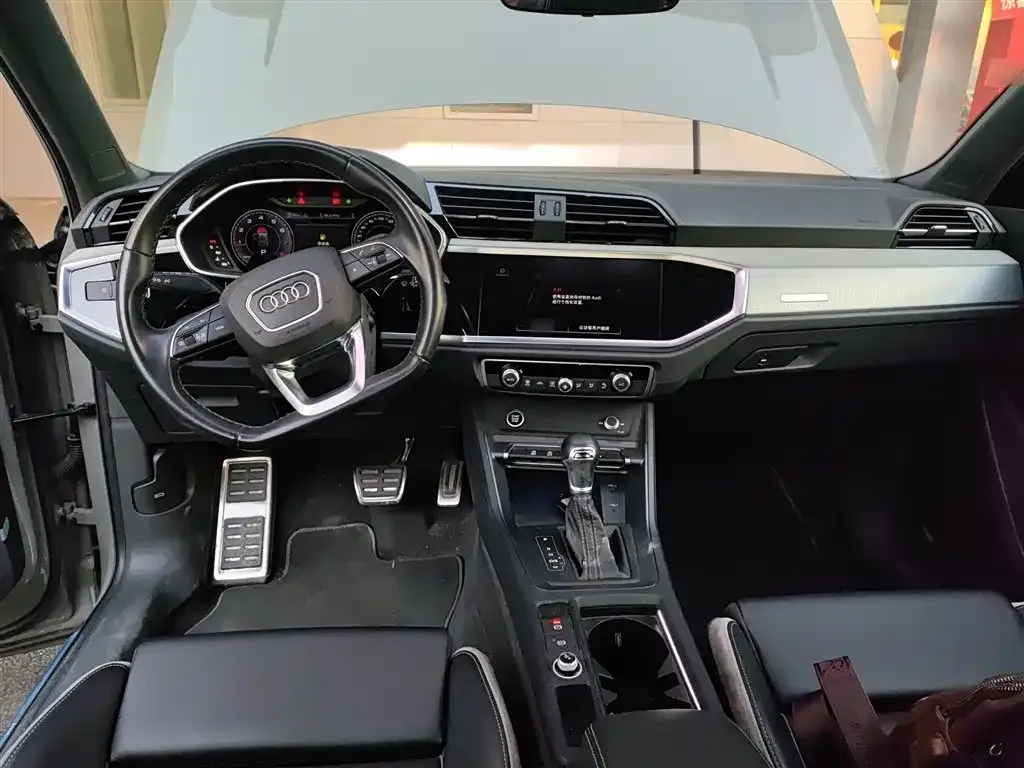 Audi Q3 2023 из CN, фото 3