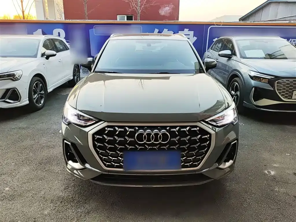 Audi Q3 2023 из CN, фото 8