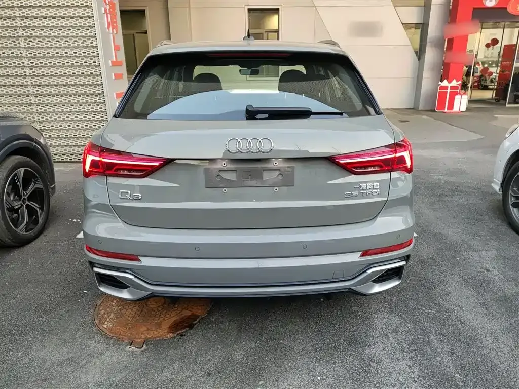 Audi Q3 2023 из CN, фото 9