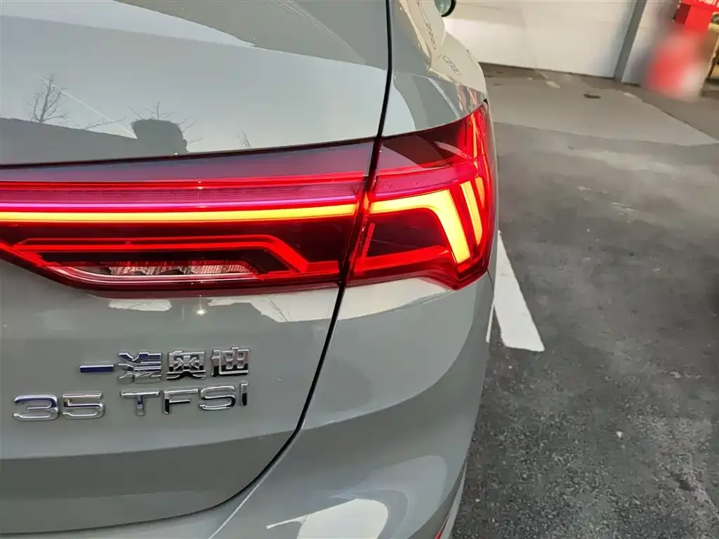 Audi Q3 2023 из CN, фото 7