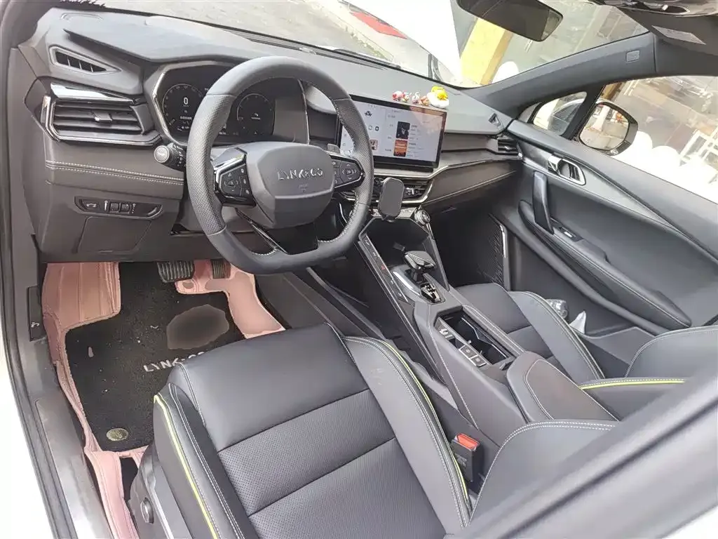 Lynk & Co 06 2024 из CN, фото 3