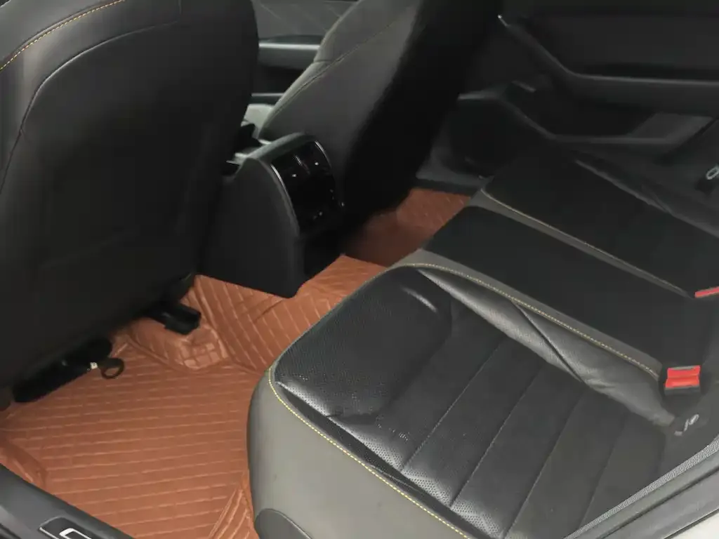 Volkswagen CC 2022 из CN, фото 3