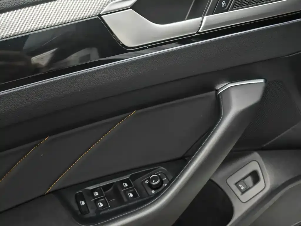 Volkswagen CC 2022 из CN, фото 6