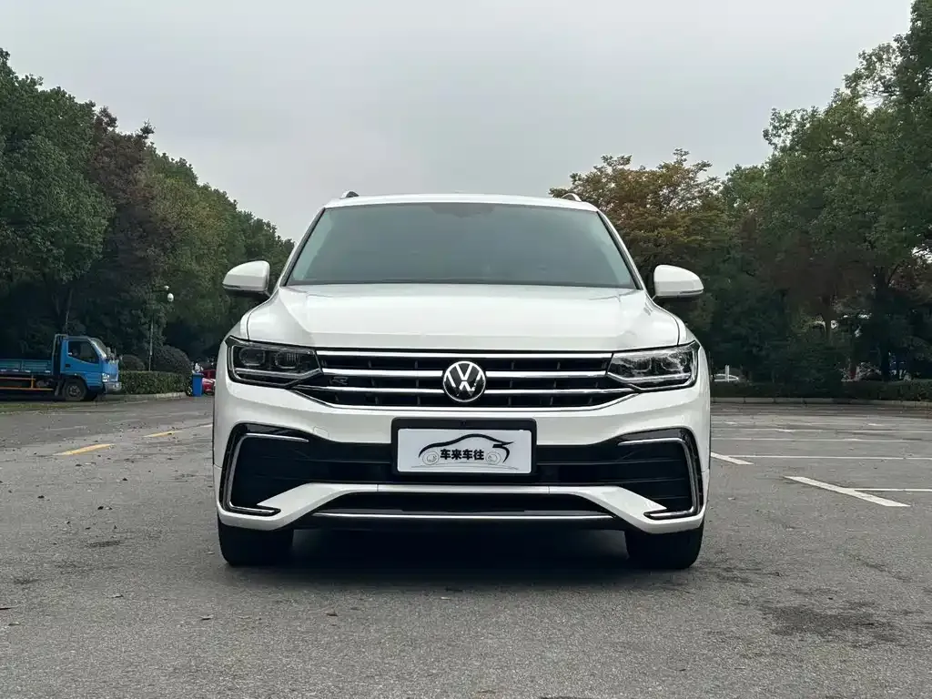 Volkswagen Tiguan L 2022 из CN, фото 9
