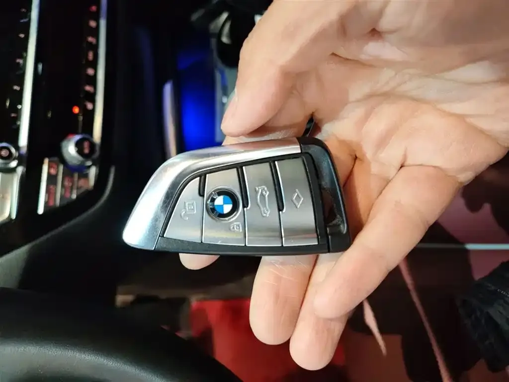 BMW 5 Series 2023 из CN, фото 6