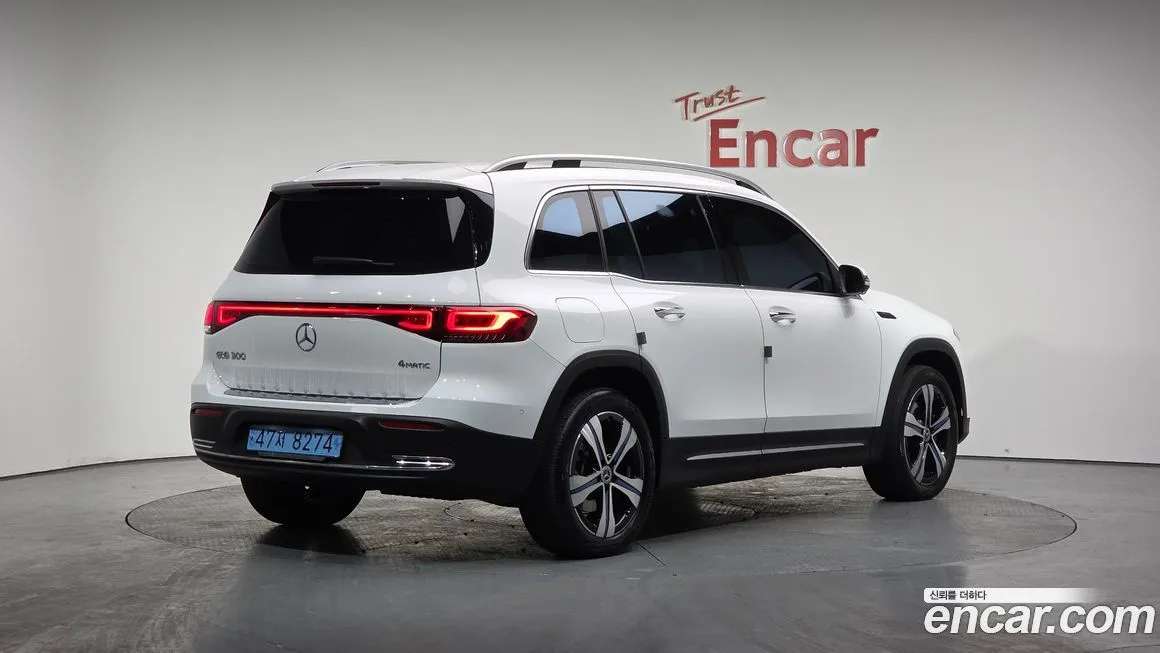 Mercedes-Benz EQB — фото 2