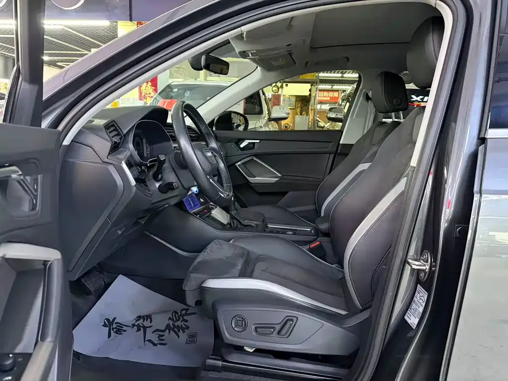 Audi Q3 2022 из CN, фото 2