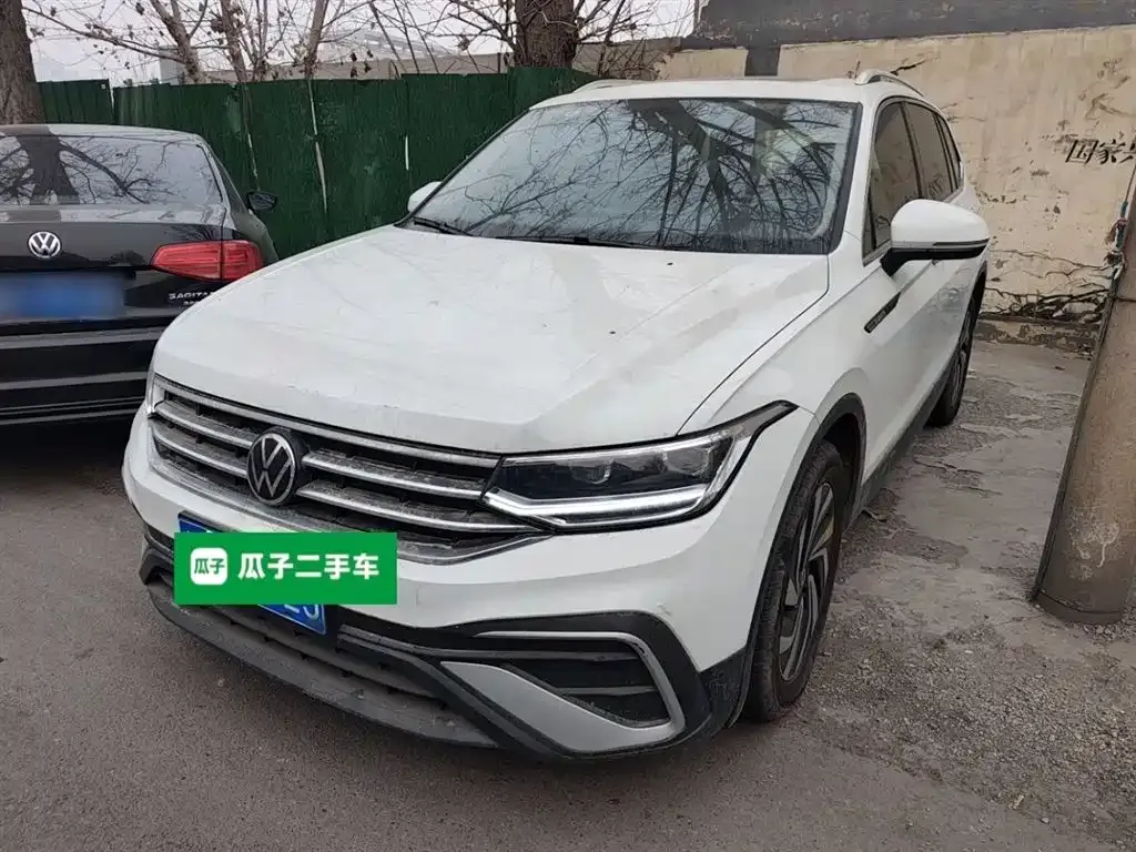 Volkswagen Tiguan L 2023 из CN, фото 1