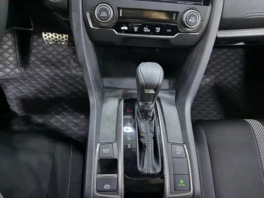 Honda Civic 2021 из CN, фото 2