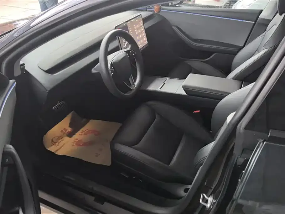 Tesla Model 3 2024 из CN, фото 9