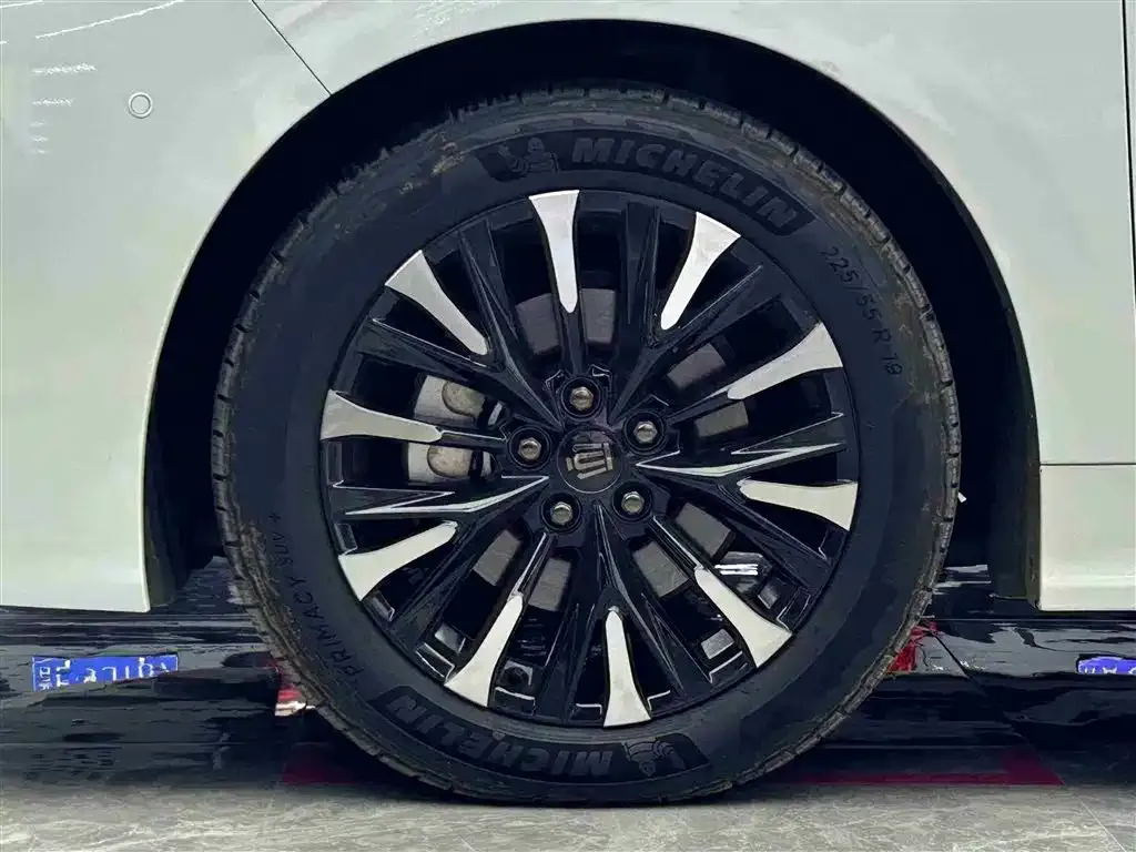 Toyota Vellfire 2024 из CN, фото 8