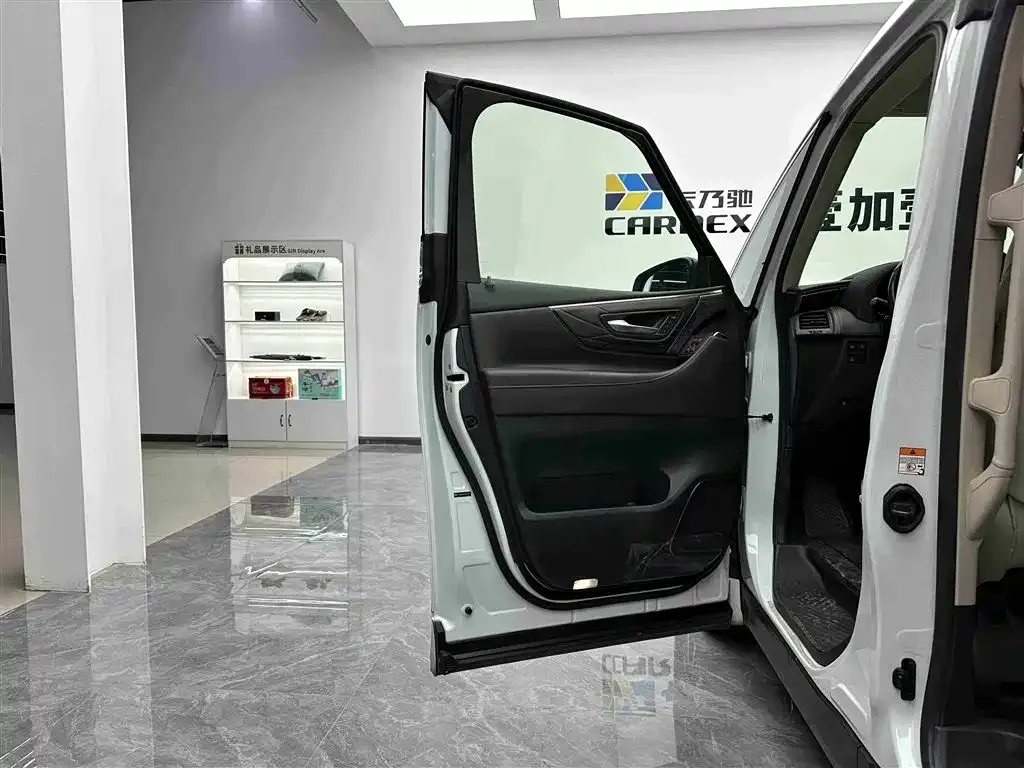 Toyota Vellfire 2024 из CN, фото 6
