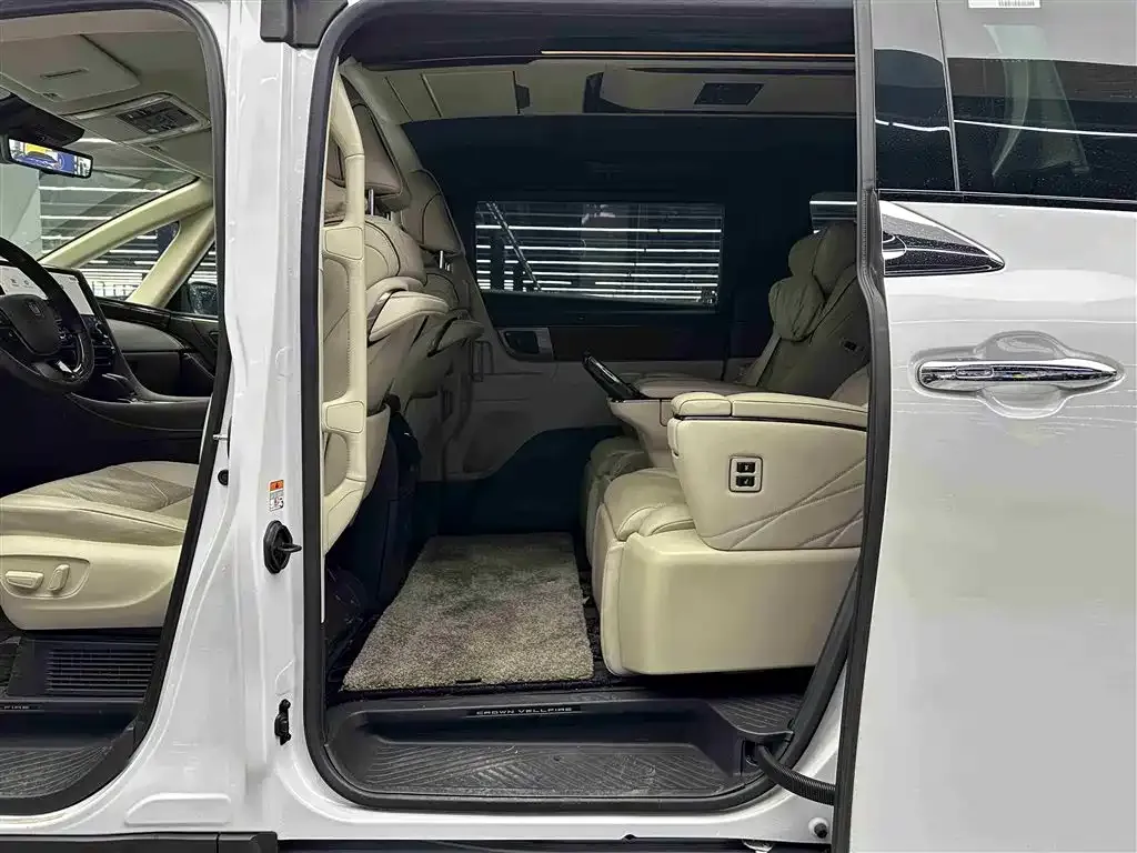 Toyota Vellfire 2024 из CN, фото 3