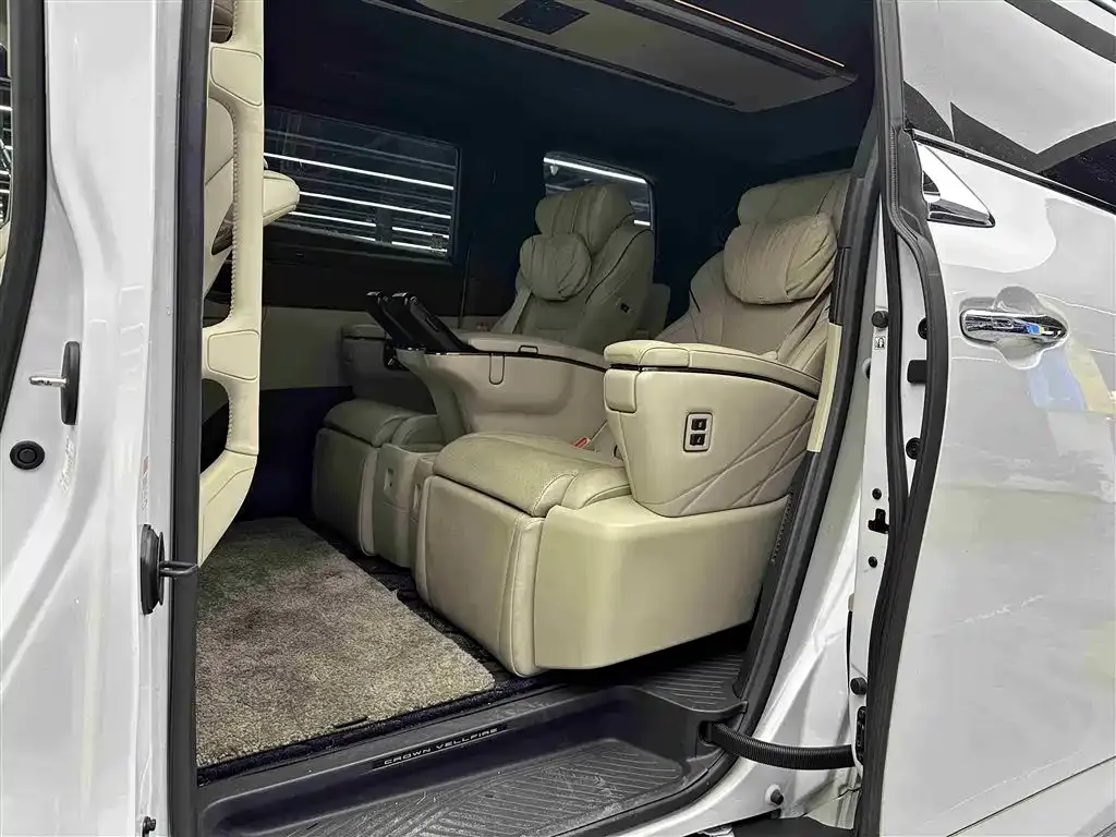 Toyota Vellfire 2024 из CN, фото 9