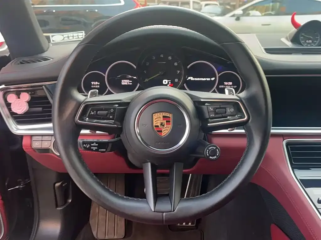 Porsche Panamera Hybrid 2023 из CN, фото 2