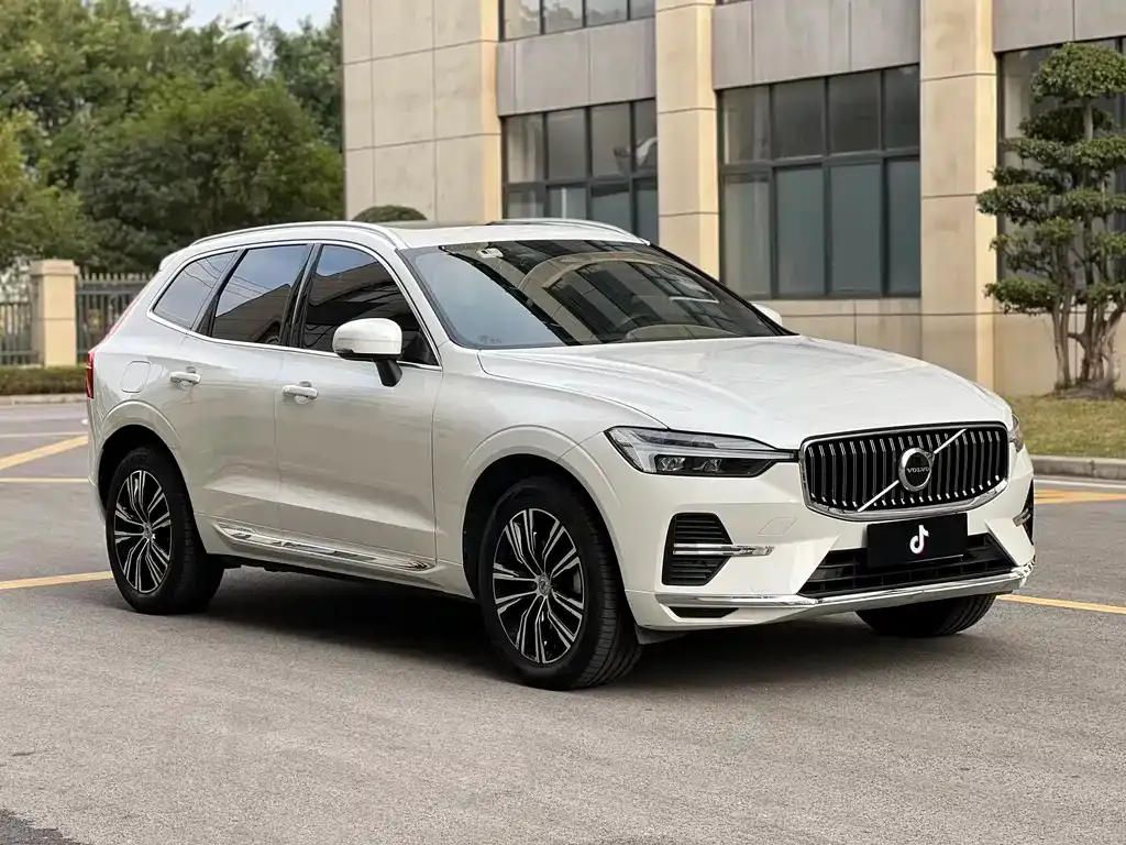 Volvo XC60 2022 из CN, фото 8
