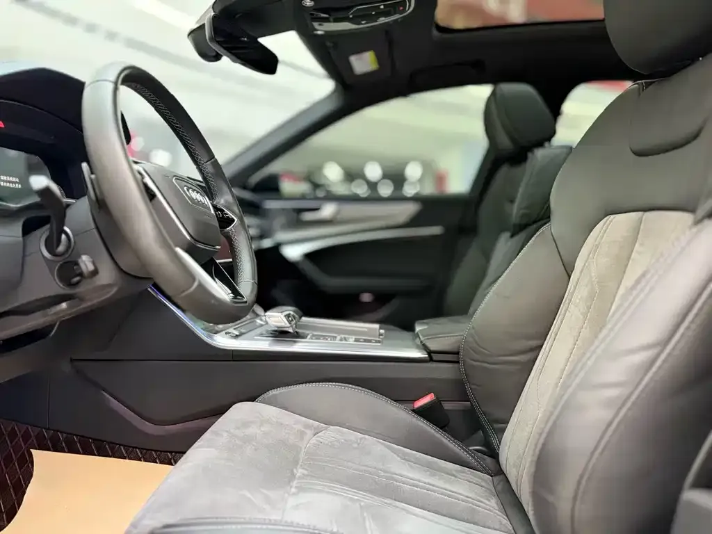 Audi A6L 2021 из CN, фото 3