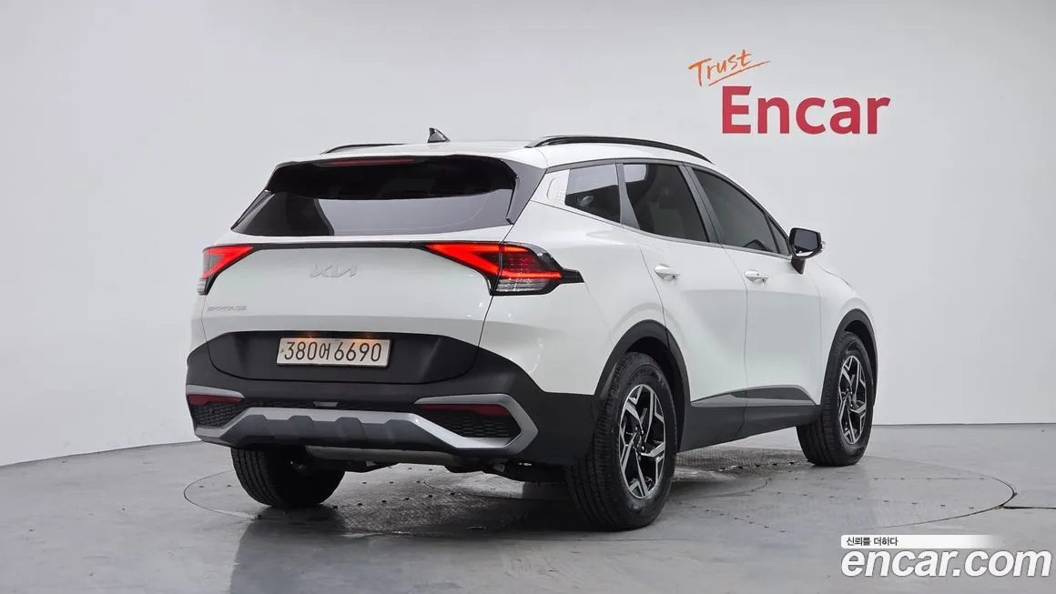 Kia Sportage — фото 5