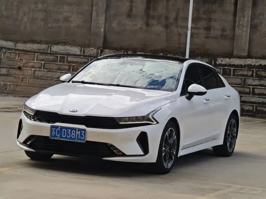 Kia K5 2021 из CN, фото 1