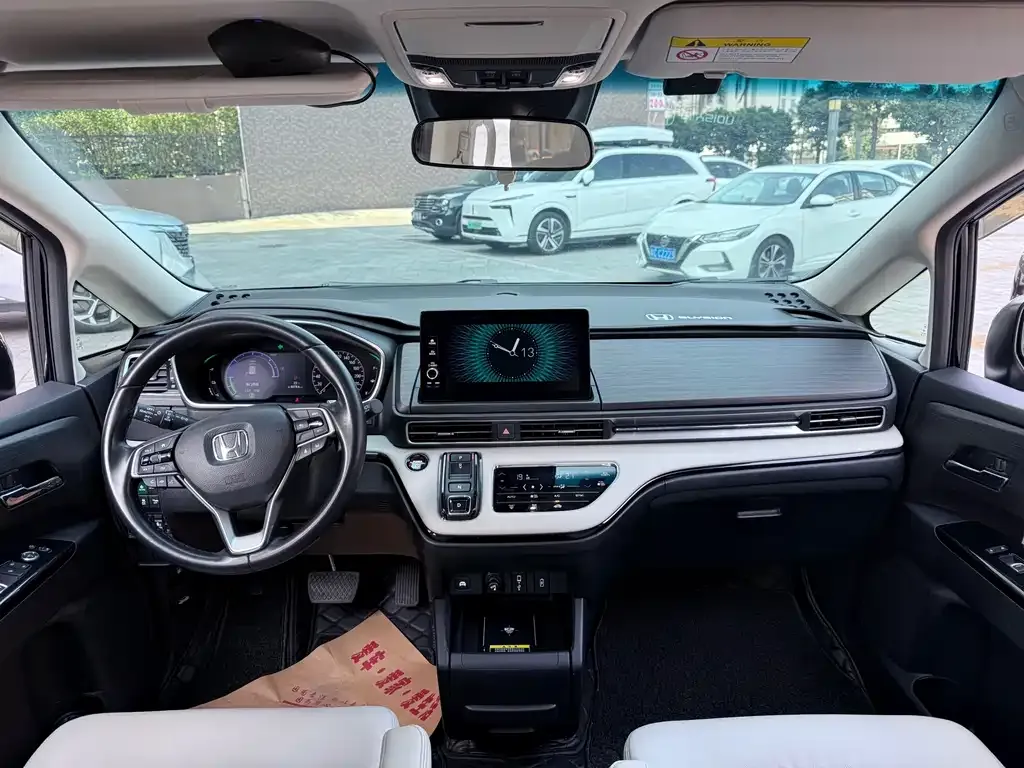 Honda Elysion 2024 из CN, фото 3