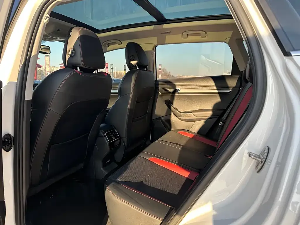 Skoda Karoq 2022 из CN, фото 5