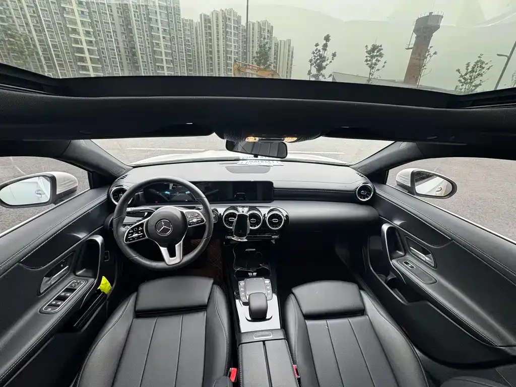 Mercedes-Benz A-Class 2023 из CN, фото 8