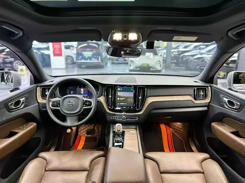 Volvo XC60 PHEV 2022 из CN, фото 6