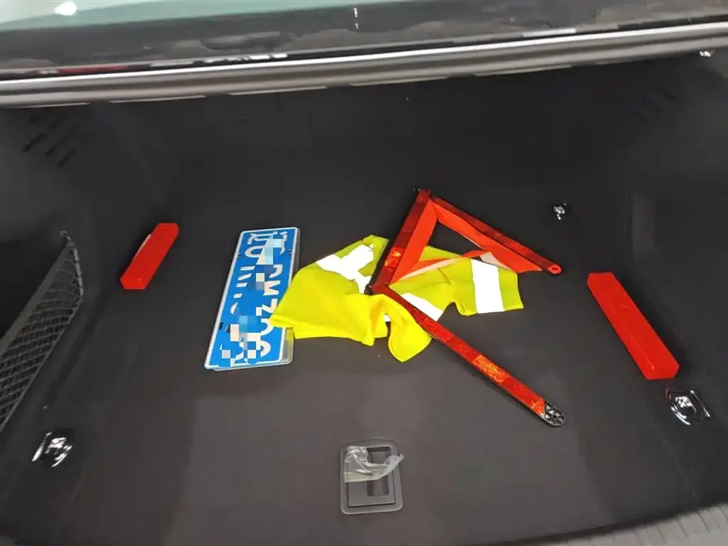 Audi A6L 2025 из CN, фото 2