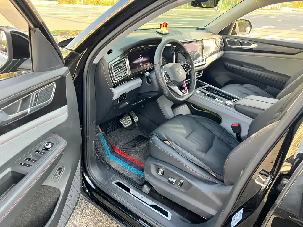 Volkswagen Teramont 2023 из CN, фото 8
