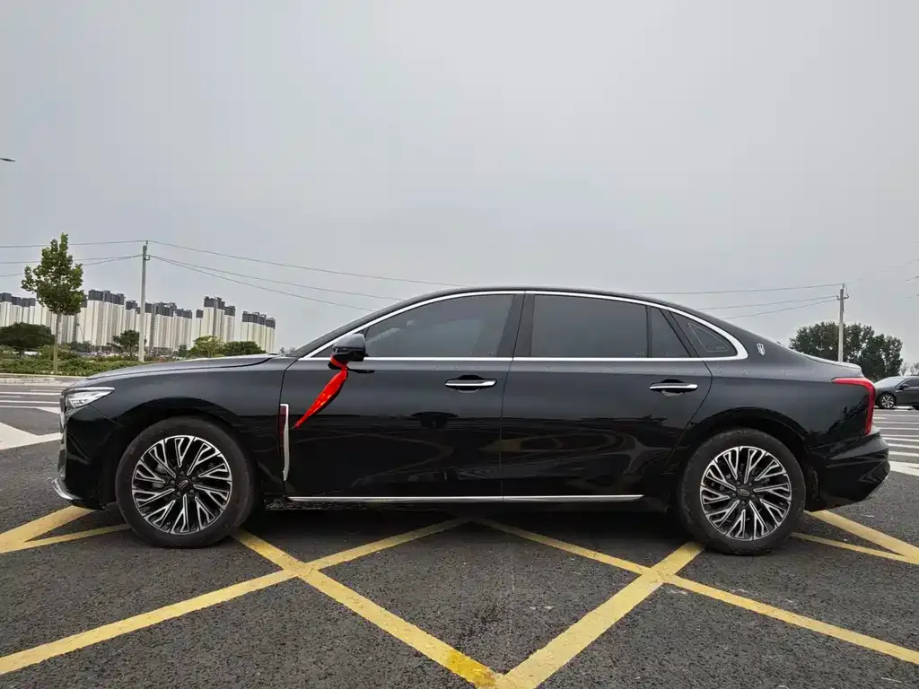 Hongqi H5 2025 из CN, фото 3