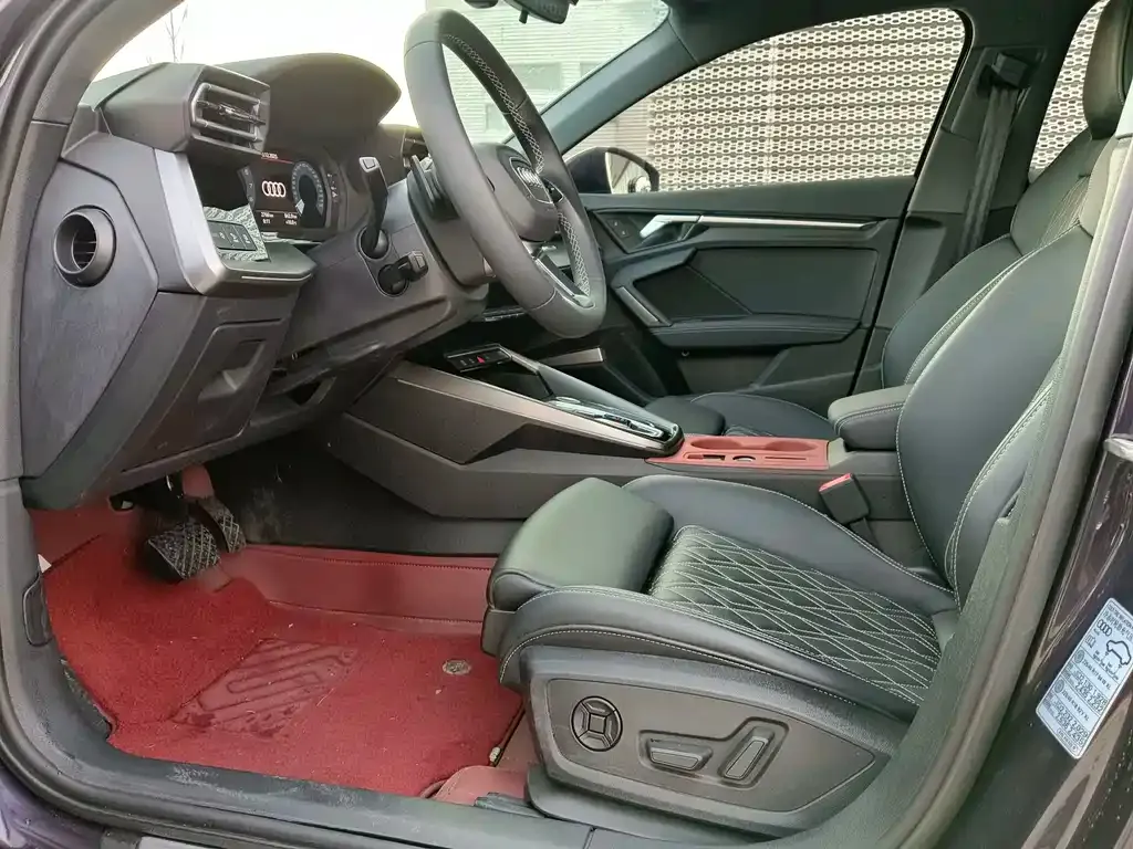 Audi A3 2025 из CN, фото 9
