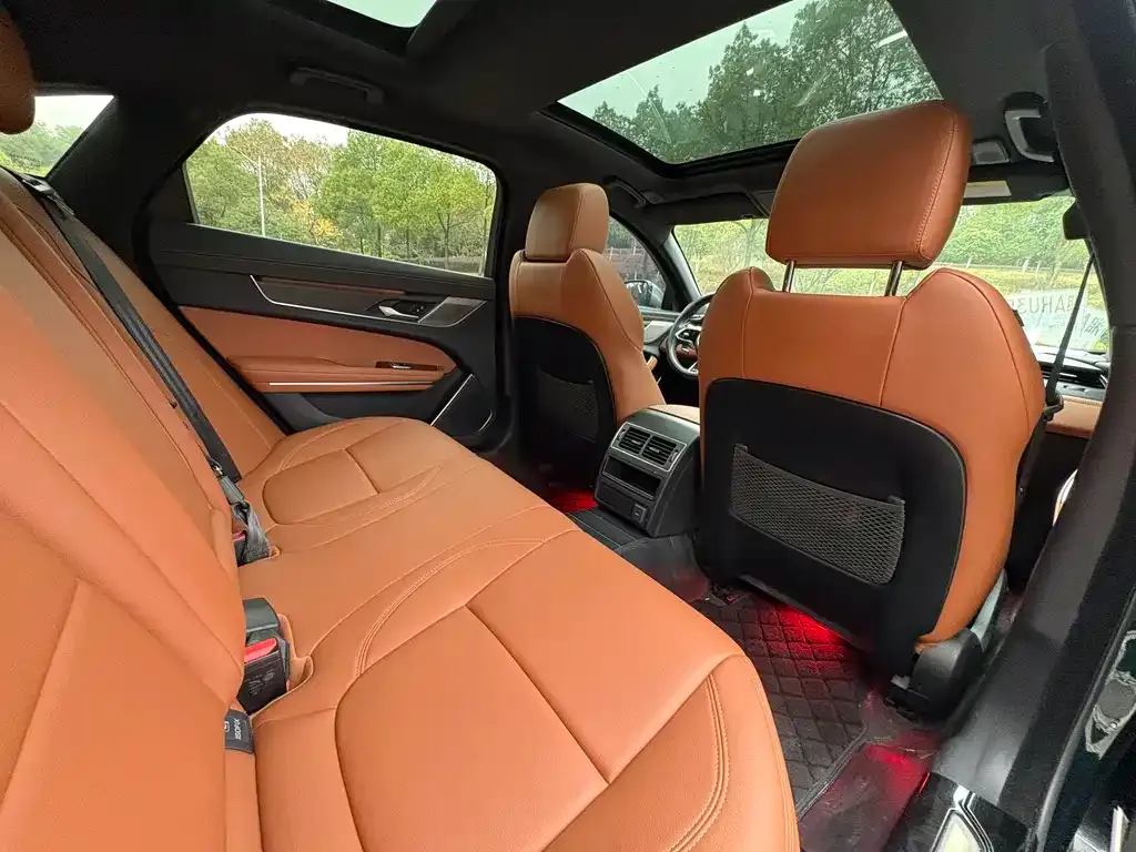 Jaguar XFL 2023 из CN, фото 10